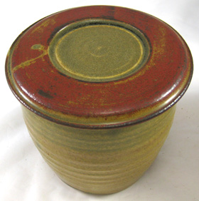 Mat reddish brown braking olive green French Butter Dish